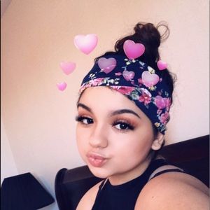 Meet your Posher, Itzel